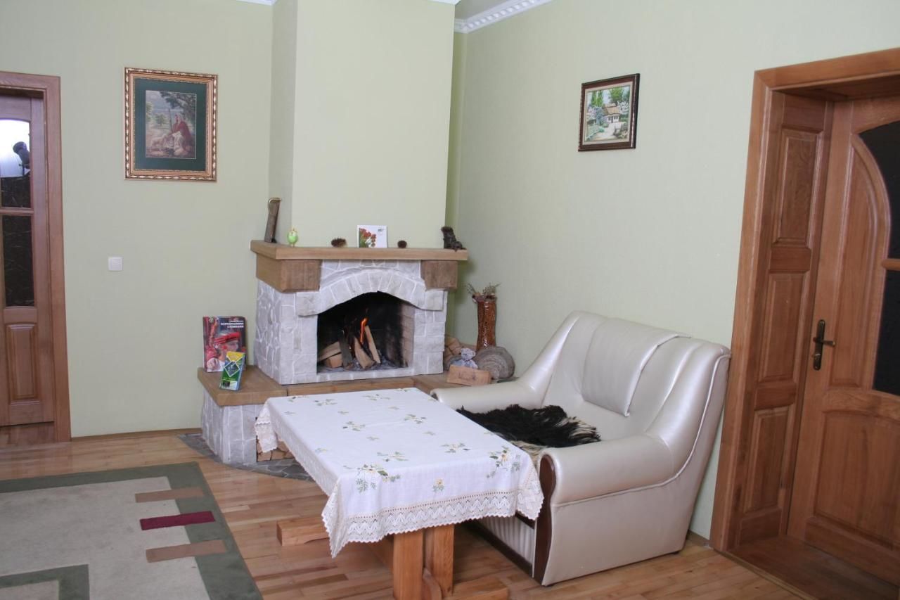 Отель Ha Стежке Довбуша Яремче-18