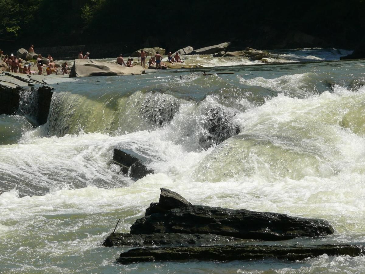 Отель Ha Стежке Довбуша Яремче-33