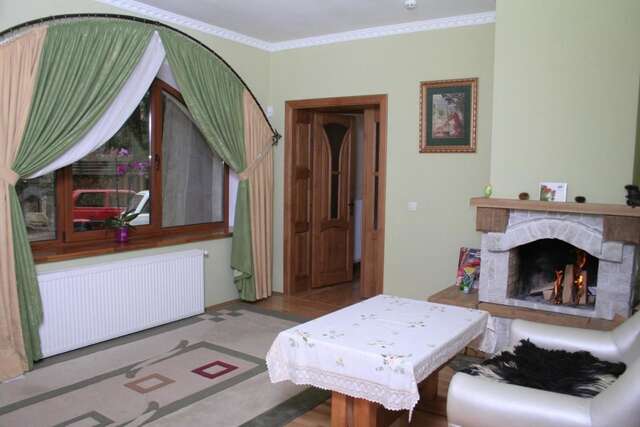 Отель Ha Стежке Довбуша Яремче-19