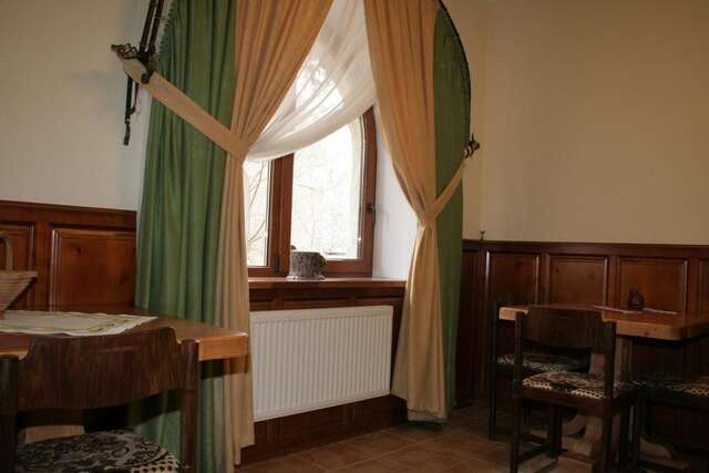 Отель Ha Стежке Довбуша Яремче-25