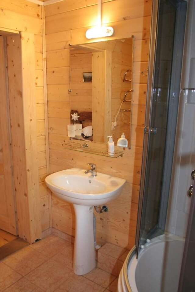 Отель Ha Стежке Довбуша Яремче-37