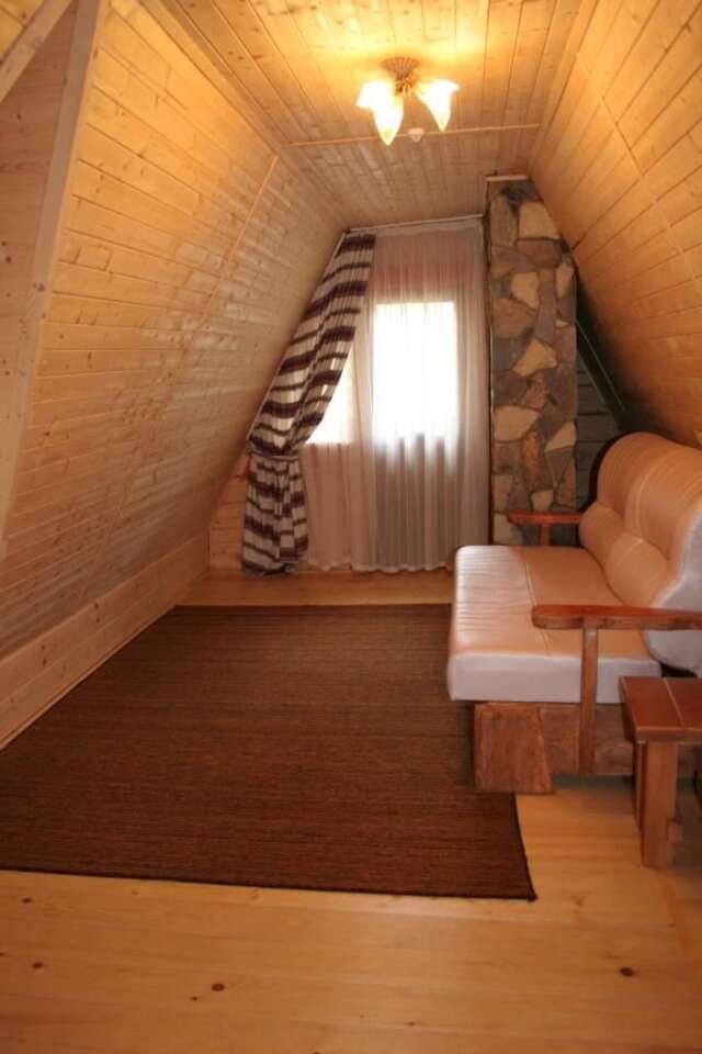 Отель Ha Стежке Довбуша Яремче-42