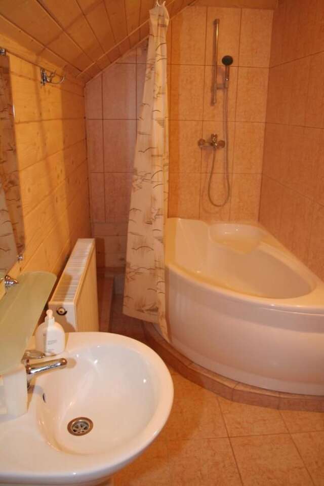 Отель Ha Стежке Довбуша Яремче-45